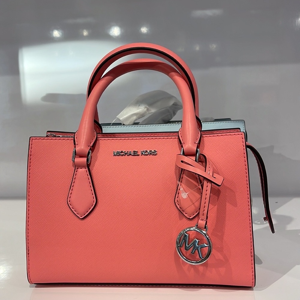 MICHAEL KORS
Sheila Small Faux Saffiano Leather Satchel
Tea Rose 
NWT
